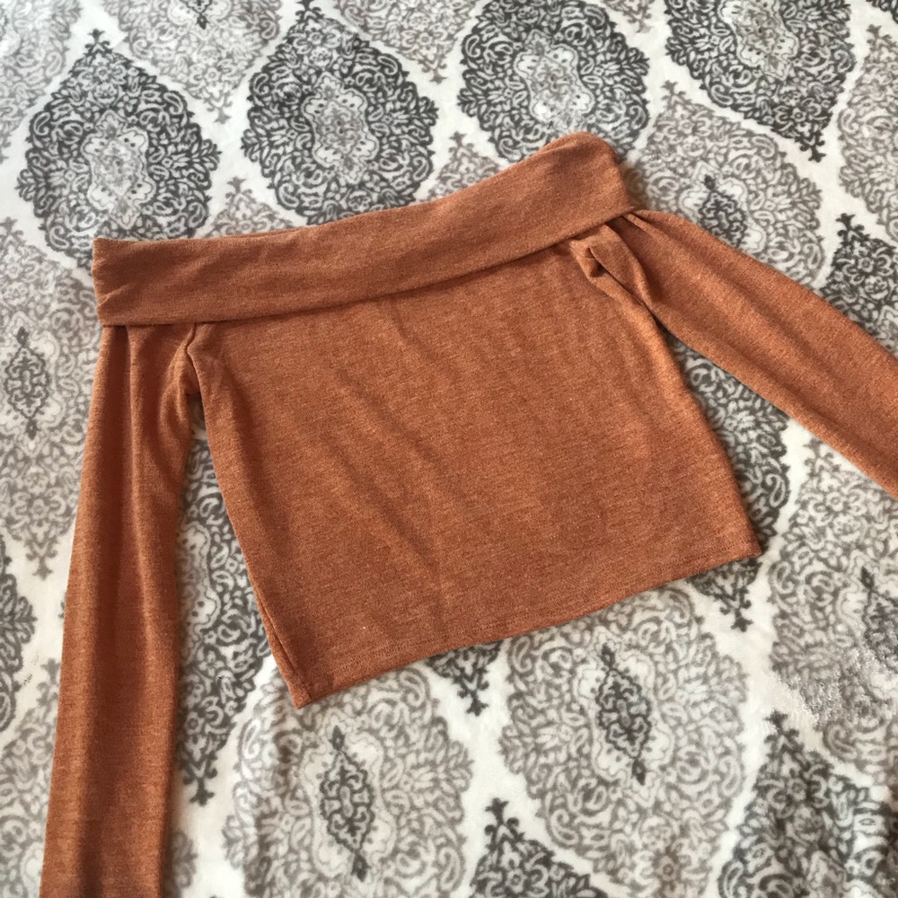 Forever 21 Off-Shoulder Long sleeve